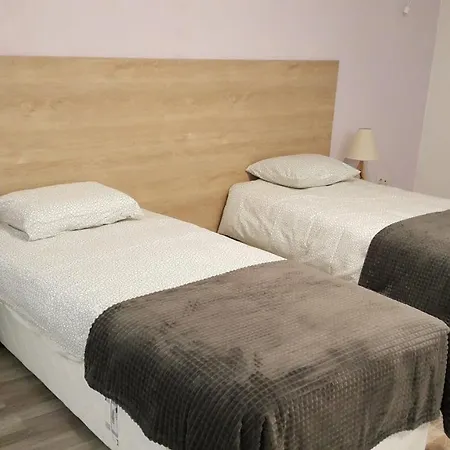 Art House Hotell *